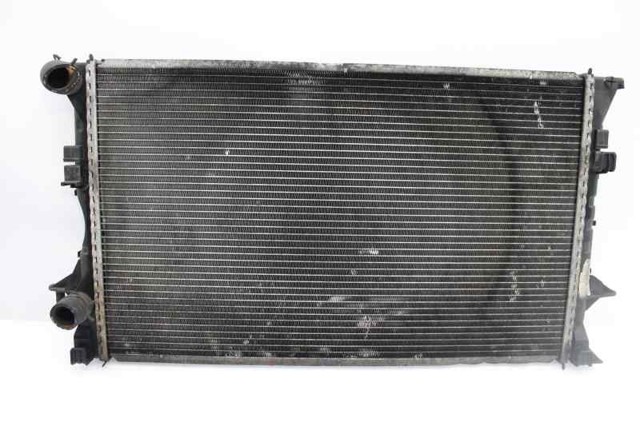 8200008765 Radiador de refrigeración del motor  disponible Málaga
