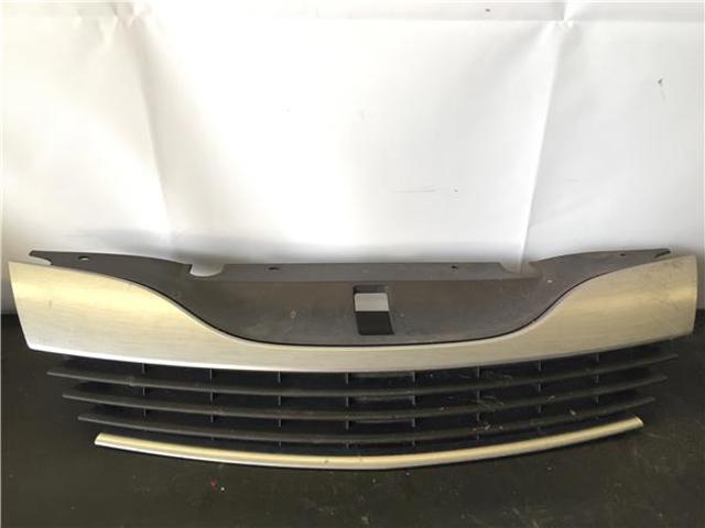 Comprar Parrilla del radiador Renault Laguna II BG0, BG1 a bajo precio