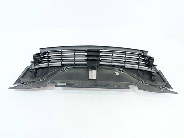 RENAULT 8200012581 Parrilla del radiador  disponible Lugo