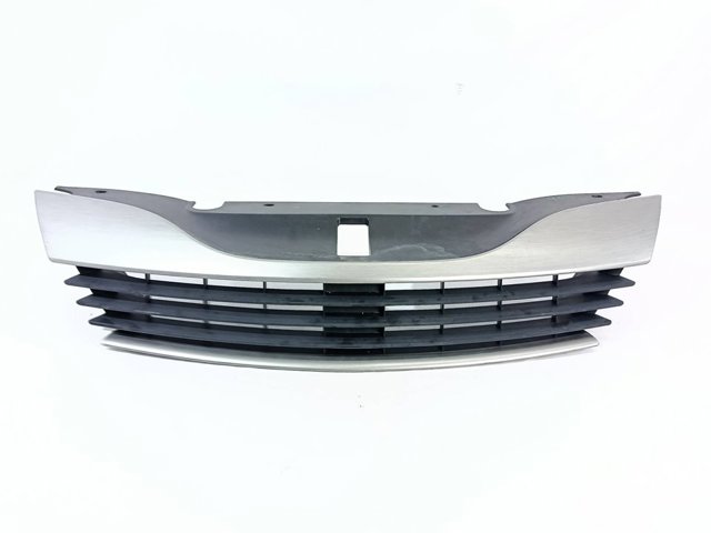 RENAULT 8200012581 Parrilla del radiador  comprar en Ponferrada