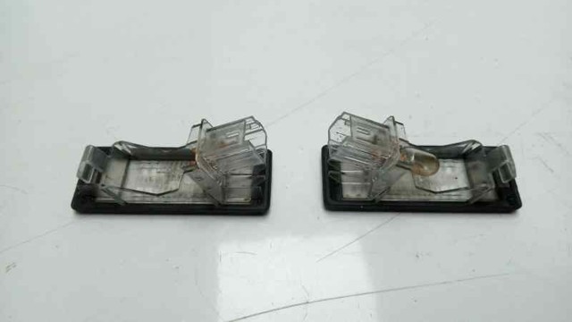 8200013577 Luz de matrícula trasera  disponible Burgos