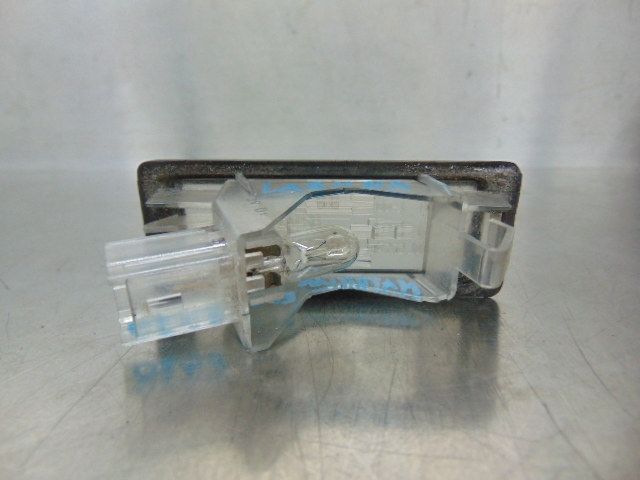 8200013577 Luz matricula  en stock Granada