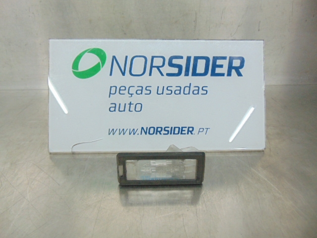 RENAULT 8200013577 Luz de matrícula trasera  comprar en Ponferrada