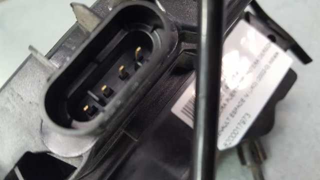 RENAULT 8200017973 Cerradura de puerta delantera derecha  comprar en Murcia