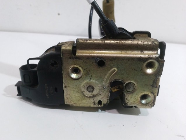 8200017973 RENAULT Cerradura de puerta delantera derecha comprar Madrid