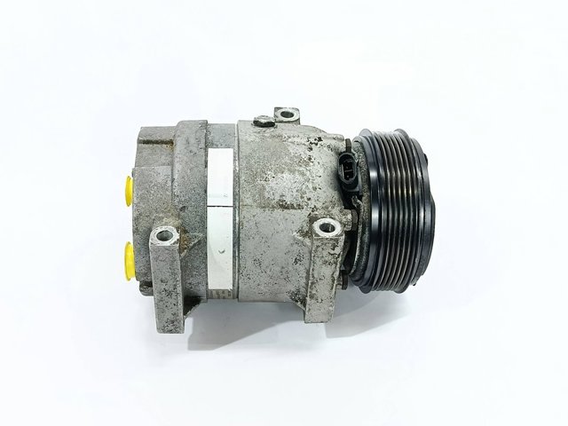 8200021822 RENAULT Compresor de aire acondicionado  disponible Vigo