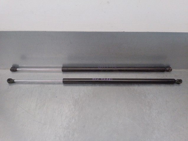 8200021974 RENAULT Amortiguador de la tapa del maletero  disponible Ourense