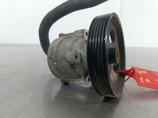 Bomba de dirección asistida  8200024738 OPEL