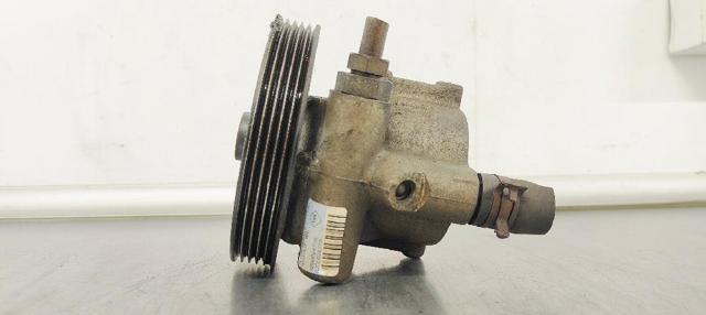 8200024738 RENAULT Bomba de dirección  en stock Huelva