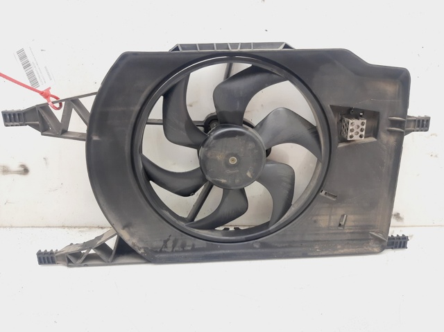 RENAULT 8200025635 Difusor del radiador de refrigeración  comprar en Ponferrada
