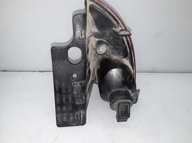 RENAULT 8200027154 Luz trasera de parachoques derecha  comprar en Albacete
