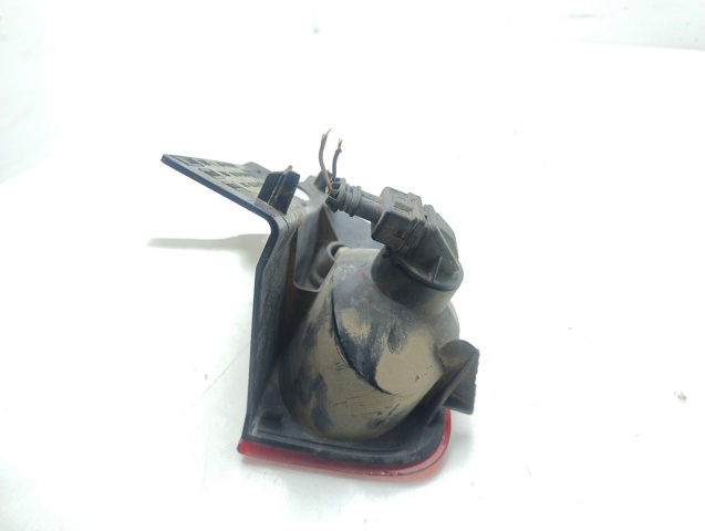 RENAULT 8200027154 Luz trasera de parachoques derecha  comprar en Ponferrada