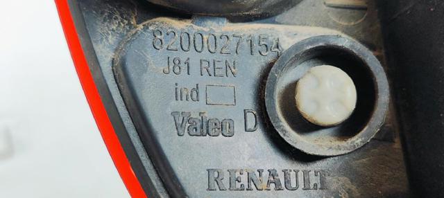 8200027154 Luz trasera de parachoques derecha  disponible Málaga