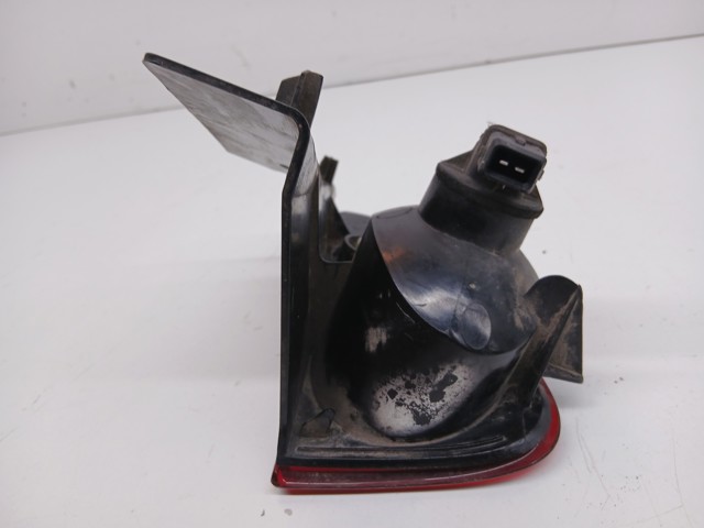 8200027154 RENAULT Luz trasera de parachoques derecha  en stock Huelva