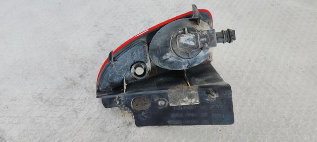 8200027154 Luz trasera de parachoques derecha  en stock Castellón