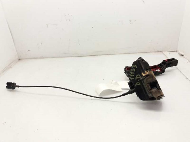 8200027779 Cerradura de puerta delantera derecha  disponible Burgos