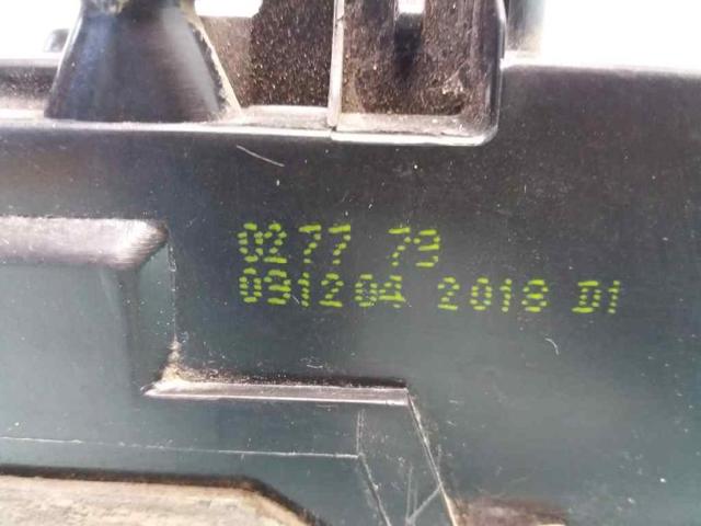 RENAULT 8200027779 Cerradura de puerta delantera derecha comprar Tarragona