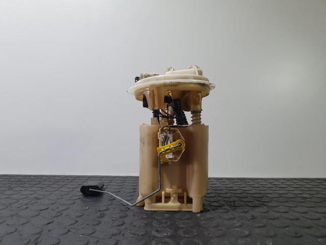 8200027963 Bomba de gasolina  en stock Granada