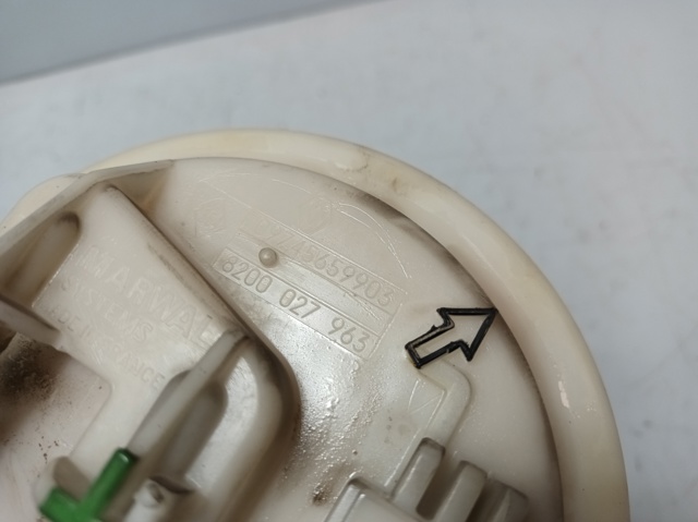 8200027963 RENAULT Bomba de gasolina comprar Madrid
