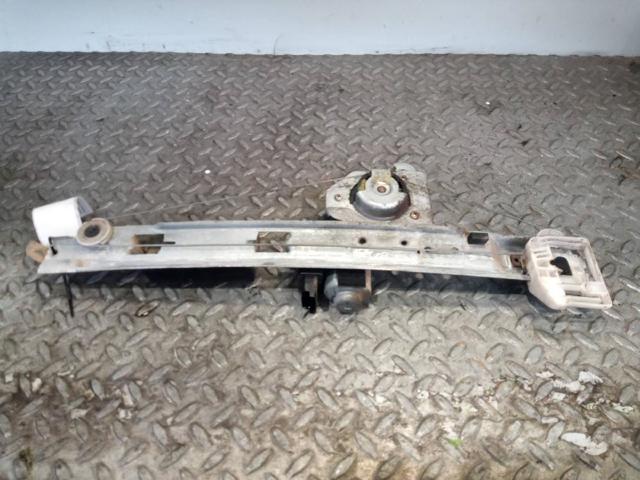 8200028070 RENAULT Mecanismo de elevalunas de la puerta trasera izquierda comprar Madrid