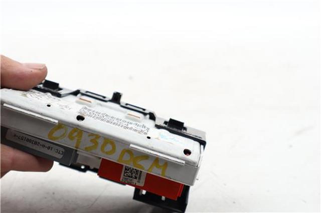 8200028364 RENAULT Pantalla  en stock Huelva