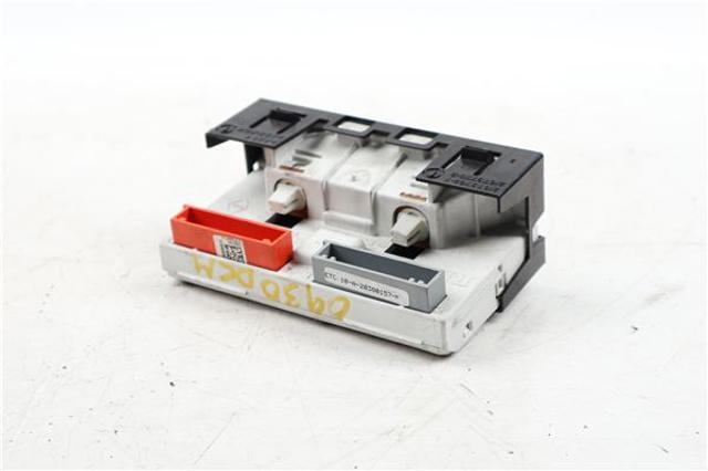 RENAULT 8200028364 Pantalla  en stock Salamanca