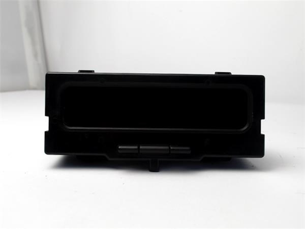 RENAULT 8200028364 Pantalla  en stock Salamanca