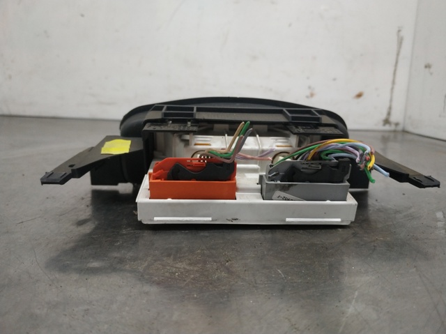 8200028364A Renault (RVI)