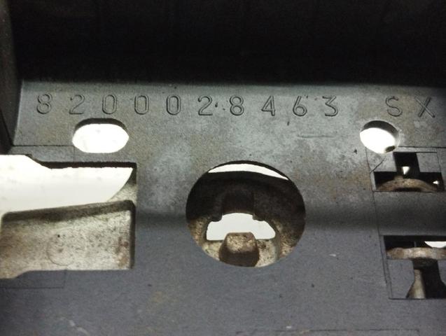 RENAULT 8200028463 Soporte de manija exterior de puerta delantera izquierda comprar Pamplona