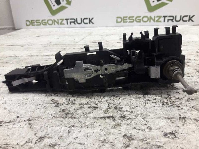 RENAULT 8200028463 Soporte de manija exterior de puerta delantera izquierda  comprar en Ponferrada
