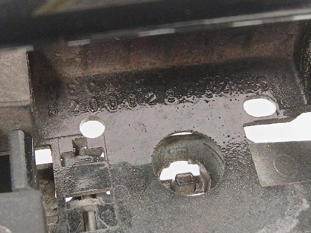 8200028464 RENAULT Soporte de manija exterior de puerta delantera derecha  en stock Córdoba