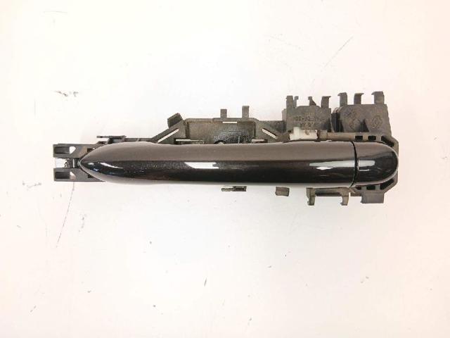 8200028464 RENAULT Soporte de manija exterior de puerta delantera derecha  en stock Gandía