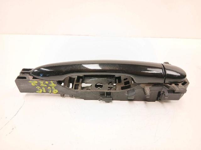 8200028464 RENAULT Soporte de manija exterior de puerta delantera derecha comprar Madrid