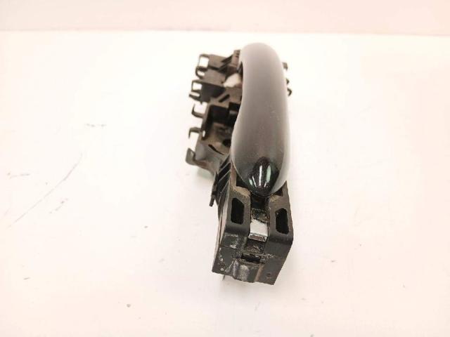 8200028464 Soporte de manija exterior de puerta delantera derecha  disponible Utrera