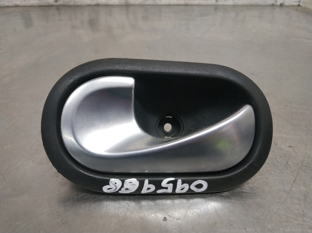 8200028487 Manija interior izquierda delantera/trasera de puerta  disponible Utrera