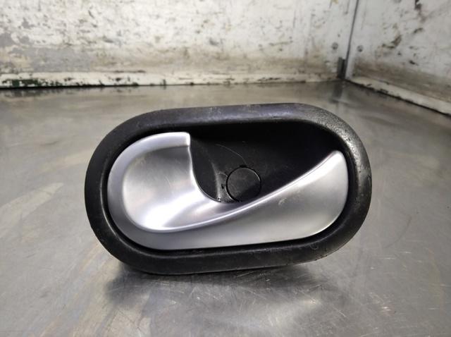 8200028487 Manija interior izquierda delantera/trasera de puerta comprar Girona