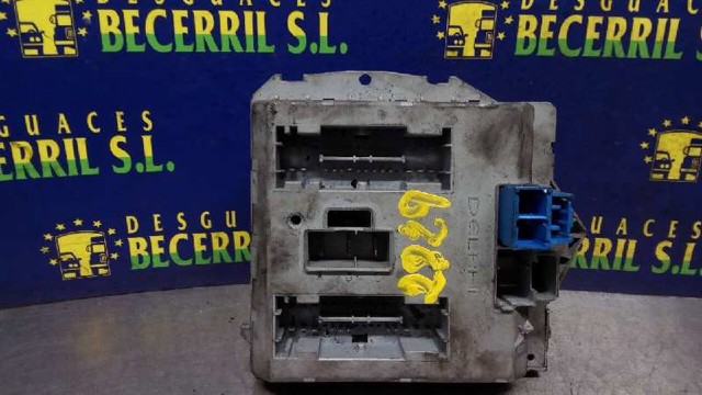 Caja de fusibles Renault Scenic 1 JA0, JA1, FA0