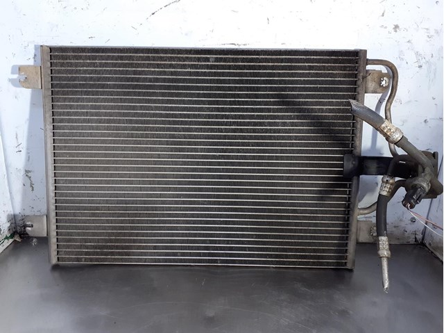 Condensador / radiador  aire acondicionado para renault megane i classic 1.9 dti (la1u) f9q 8200029471