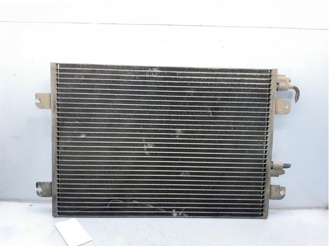 Condensador / radiador  aire acondicionado para renault megane i classic 1.9 dti (la1u) f9q744 8200029471
