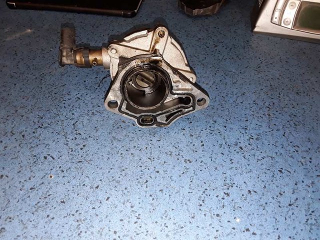 8200031420 RENAULT Bomba de vacío  disponible Ourense