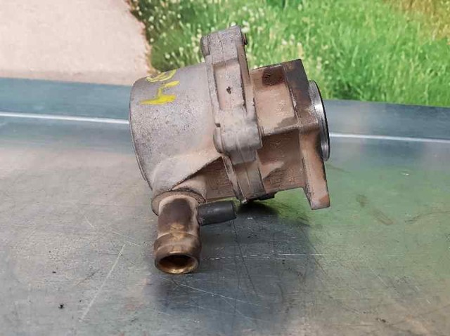 8200031420 RENAULT Bomba de vacío  comprar en Oviedo