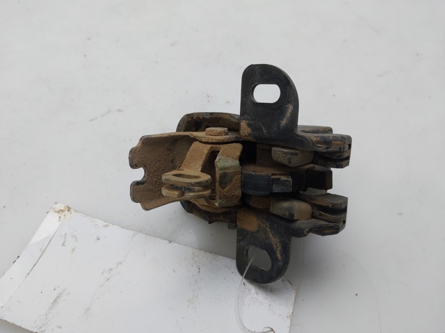 RENAULT 8200031626 Cerradura inferior de puerta trasera derecha de doble hoja  comprar en Albacete