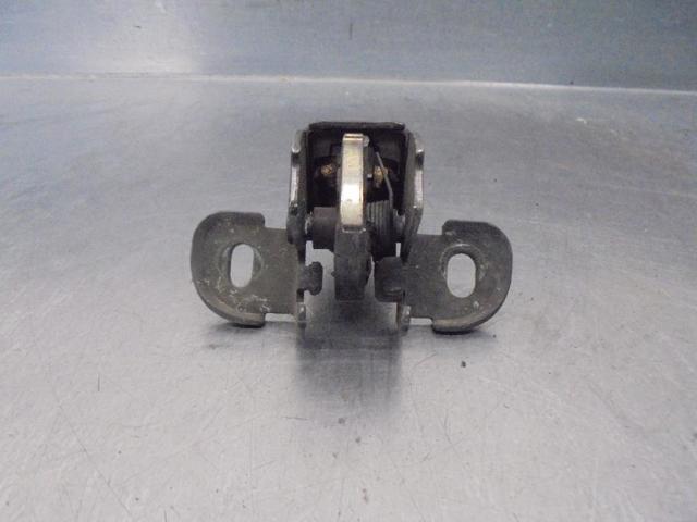 RENAULT 8200031626 Cerradura inferior de puerta trasera derecha de doble hoja comprar Tarragona
