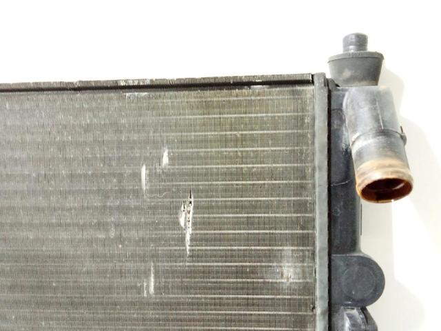 8200033831 Radiador de refrigeración del motor  disponible Burgos