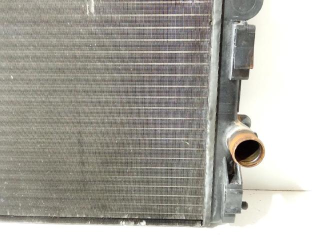 8200033831 Radiador de refrigeración del motor  comprar en Pontevedra