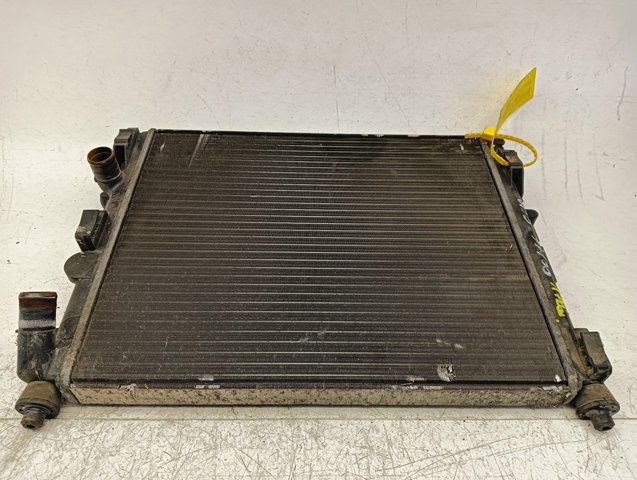 RENAULT 8200033831 Radiador  en stock Valencia