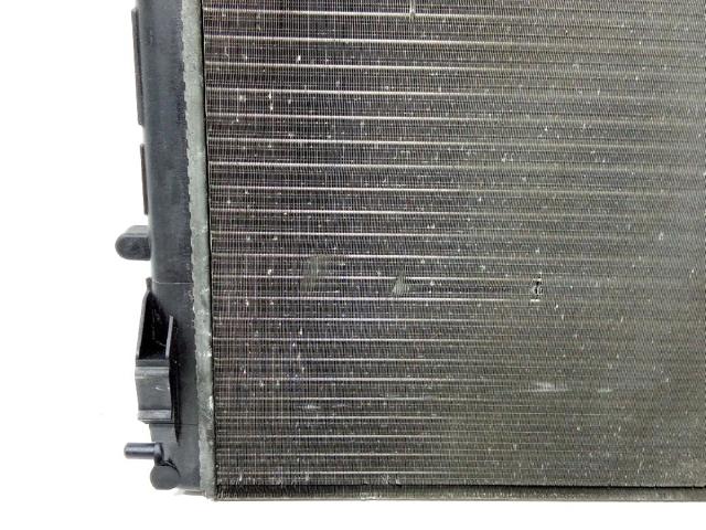 RENAULT 8200033831 Radiador de refrigeración del motor  disponible Valladolid