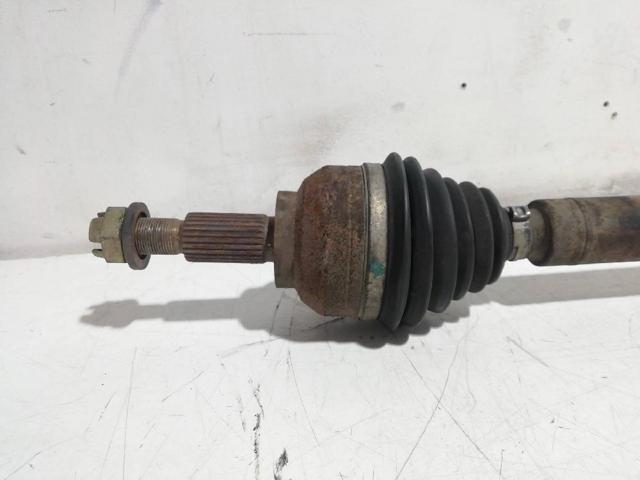 RENAULT 8200035673 Semieje delantero derecho  comprar en Ponferrada
