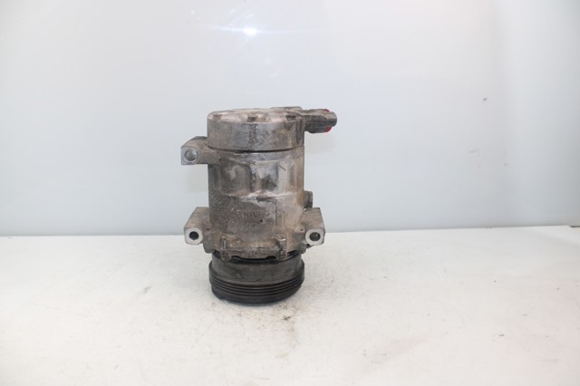 8200037058 RENAULT Compresor de aire acondicionado  comprar en Oviedo