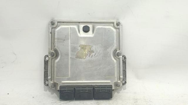 RENAULT 8200039569 Unidad de control del motor (ECU)  disponible Valladolid